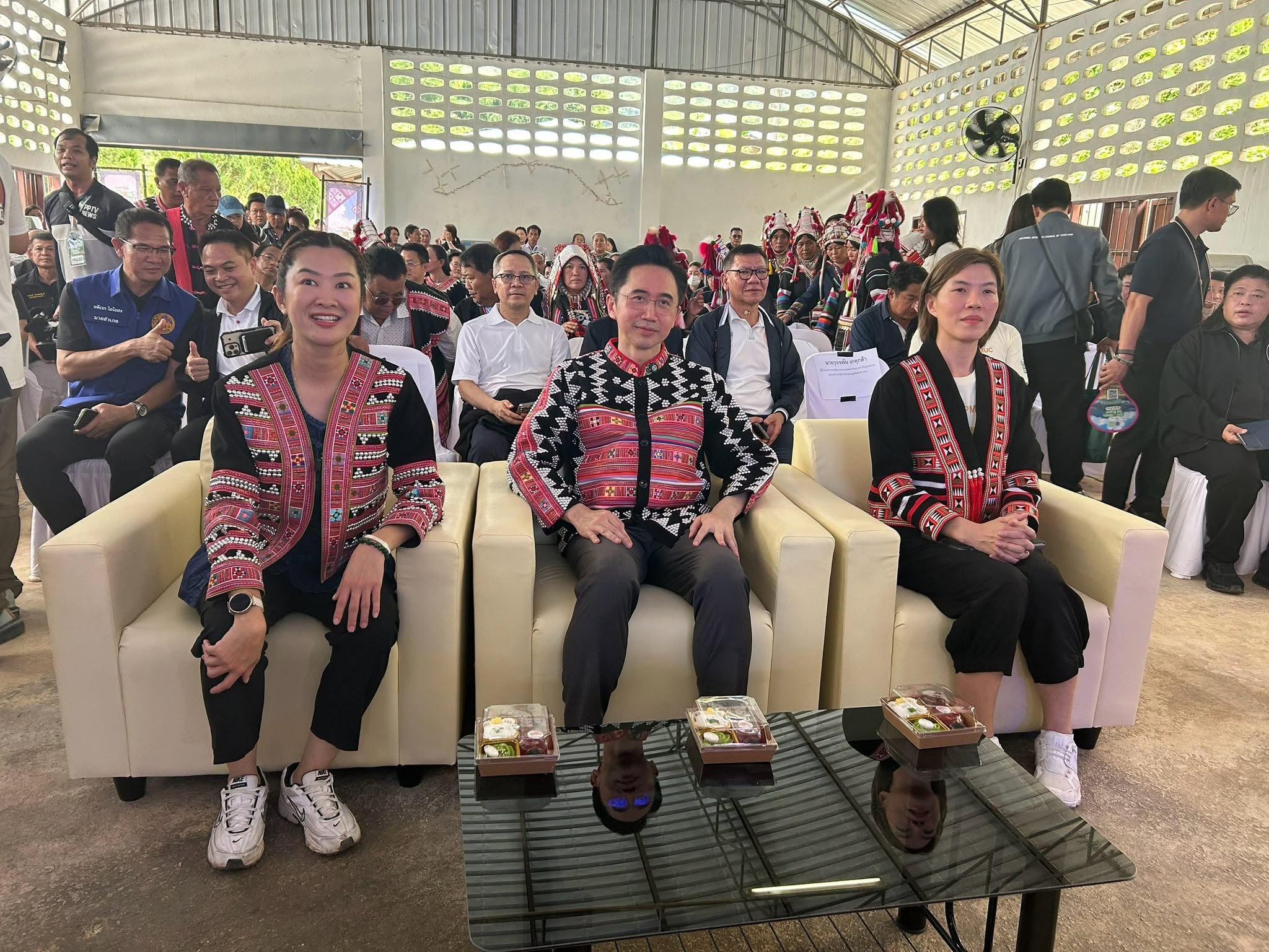 title - ส.ป.ก. ร่วมติดตามรองนายกรัฐมนตรีและรัฐมนตรีว่าการกระทรวงอุดมศึกษา วิทยาศาสตร์ วิจัยและนวัตกรรม (ศ.ดร.ยศชนัน วงศ์สวัสดิ์) พร้อมด้วยรัฐมนตรีช่วยว่าการกระทรวงเกษตรและสหกรณ์ (นางสาวปิยะรัฐชย์ ติยะไพรัช) ลงพื้นที่ ตรวจราชการใน อำเภอแม่จัน จังหวัดเชียงราย